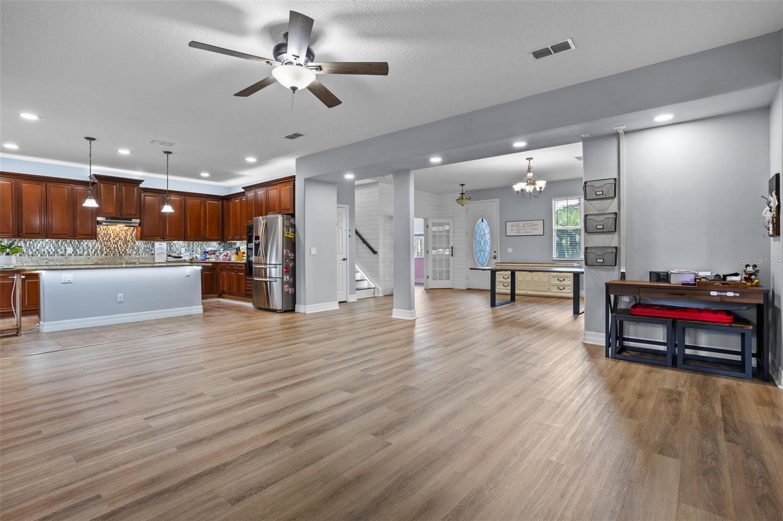 Image 6 of 48 For 552 Seaside Cove Street