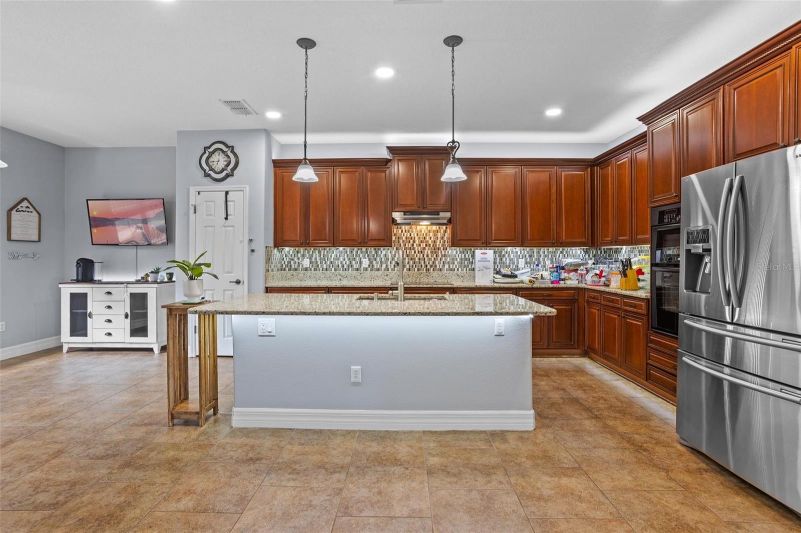 Image 7 of 48 For 552 Seaside Cove Street