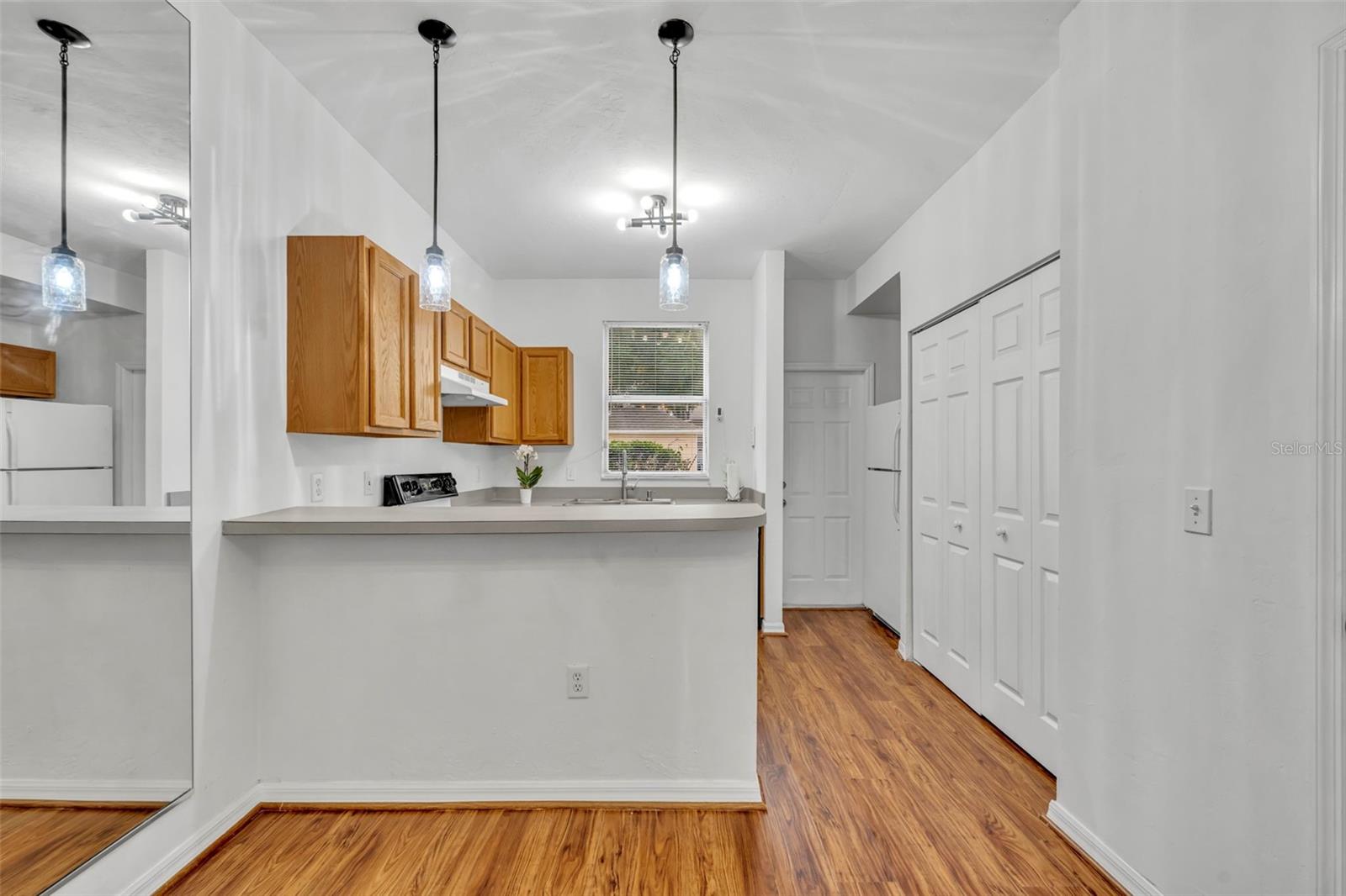 Image 11 of 30 For 3575 30th Way 119