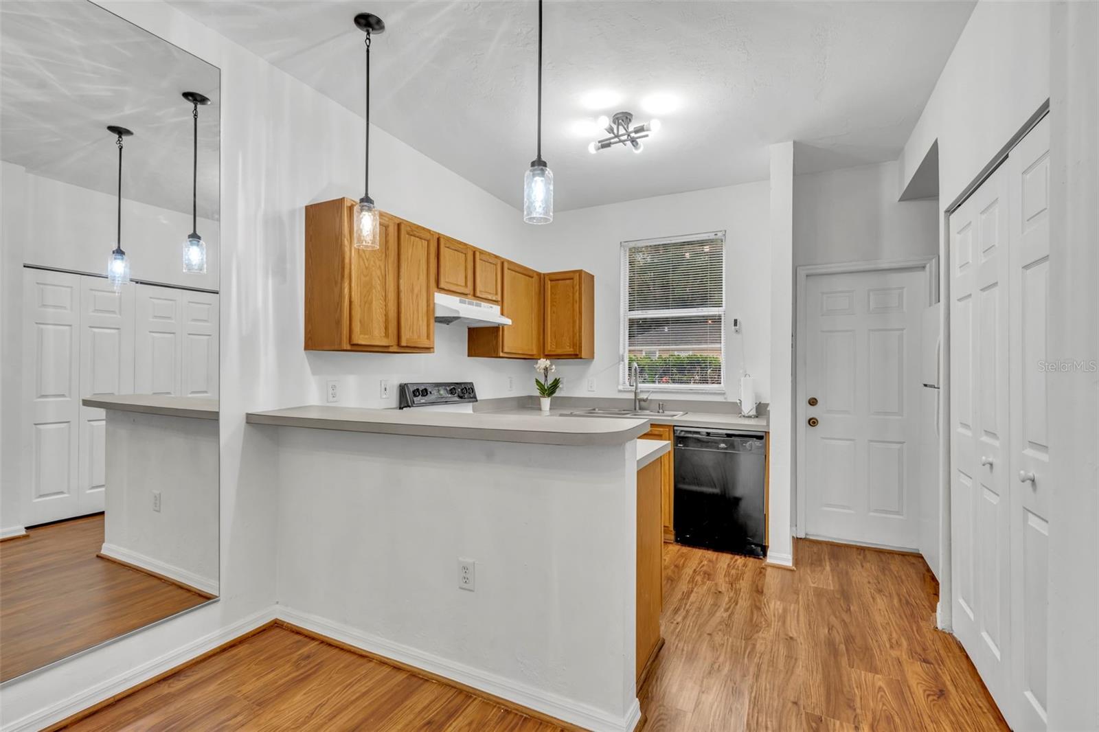Image 12 of 30 For 3575 30th Way 119