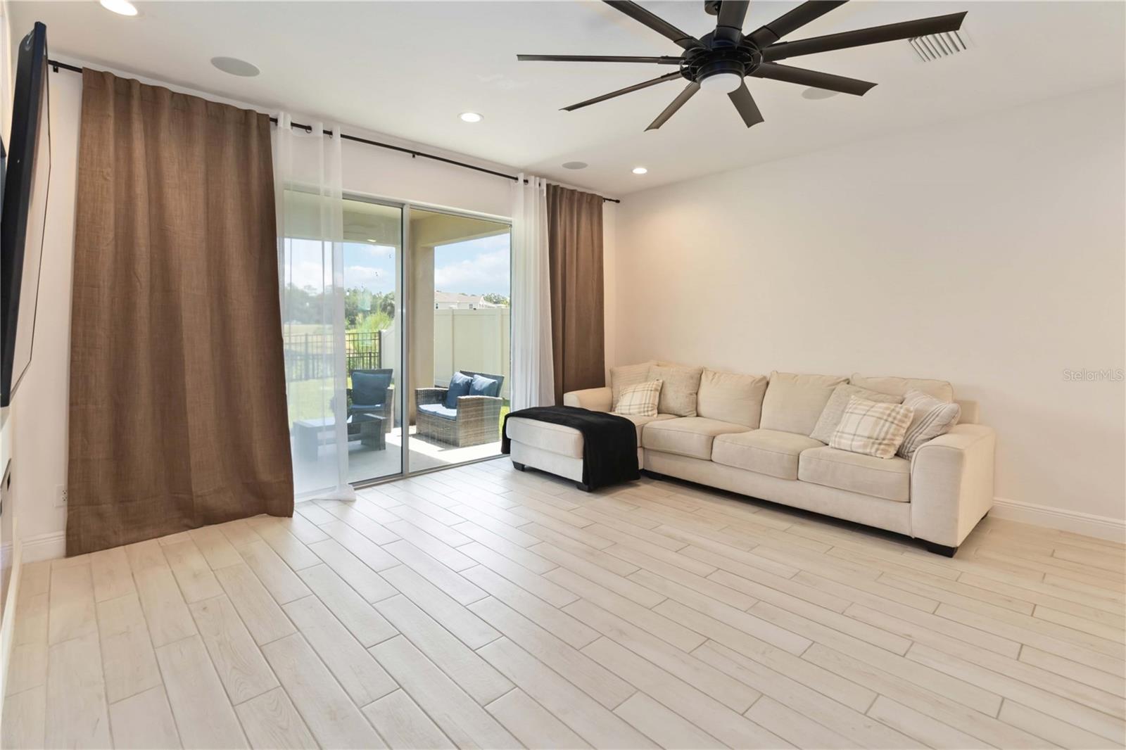 Image 10 of 34 For 1161 Grand Hammock Court