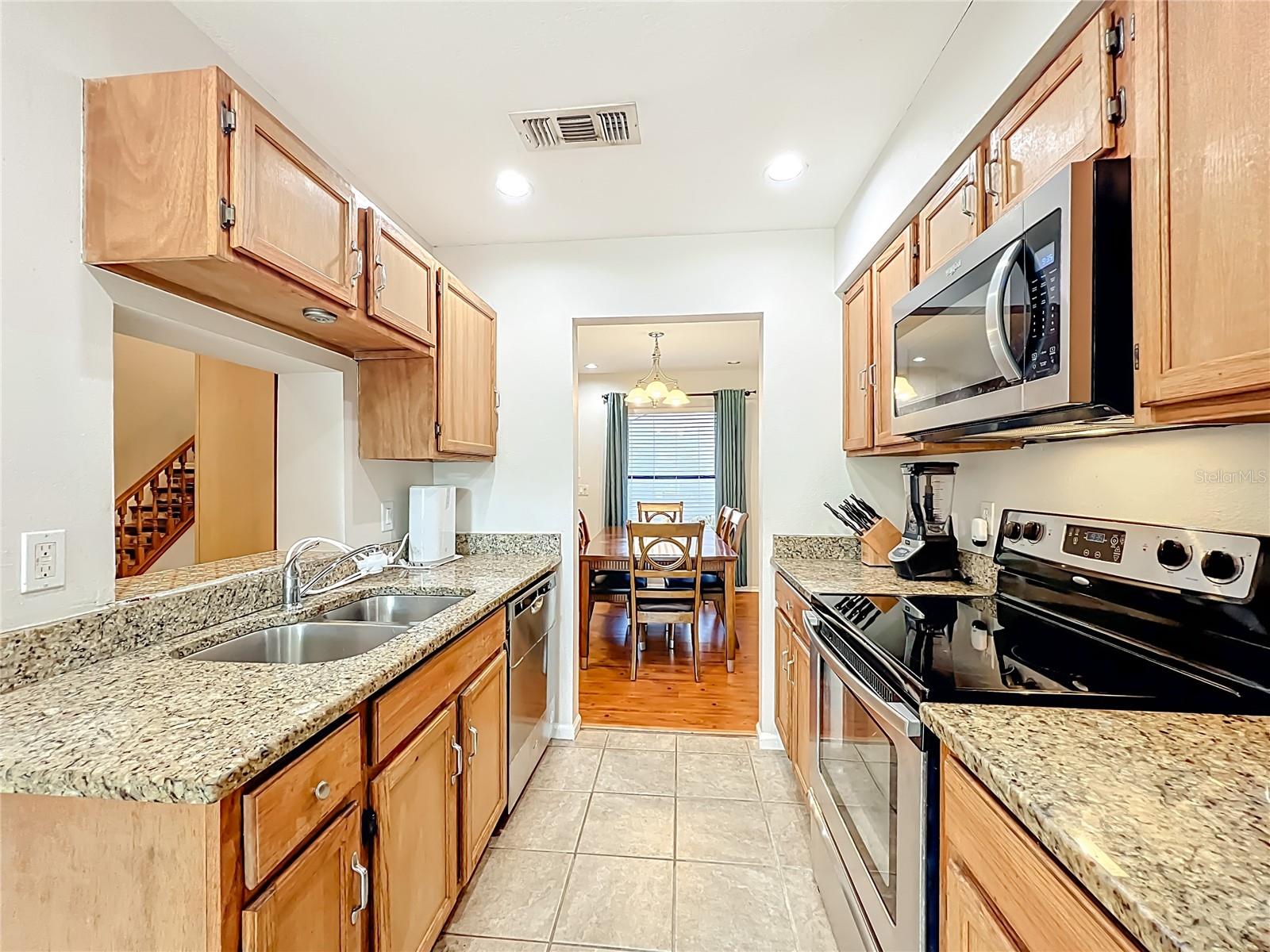 Image 16 of 51 For 709 Lighthouse Court