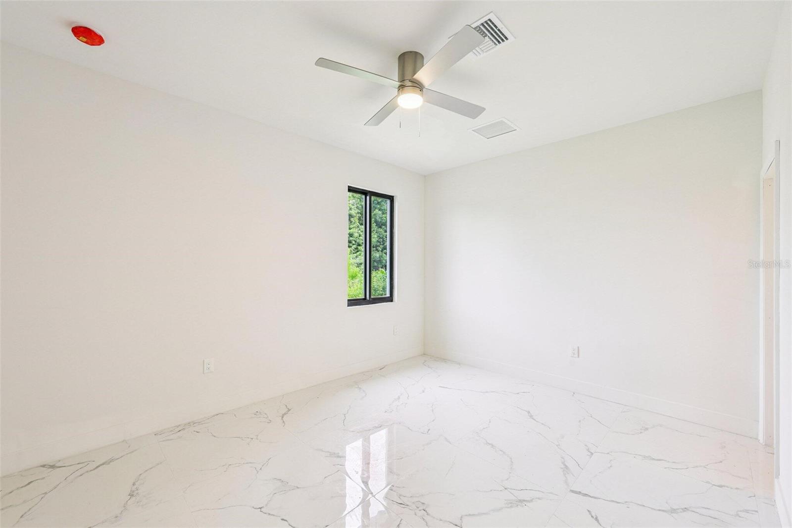 Image 13 of 25 For 1614 Abalom Street