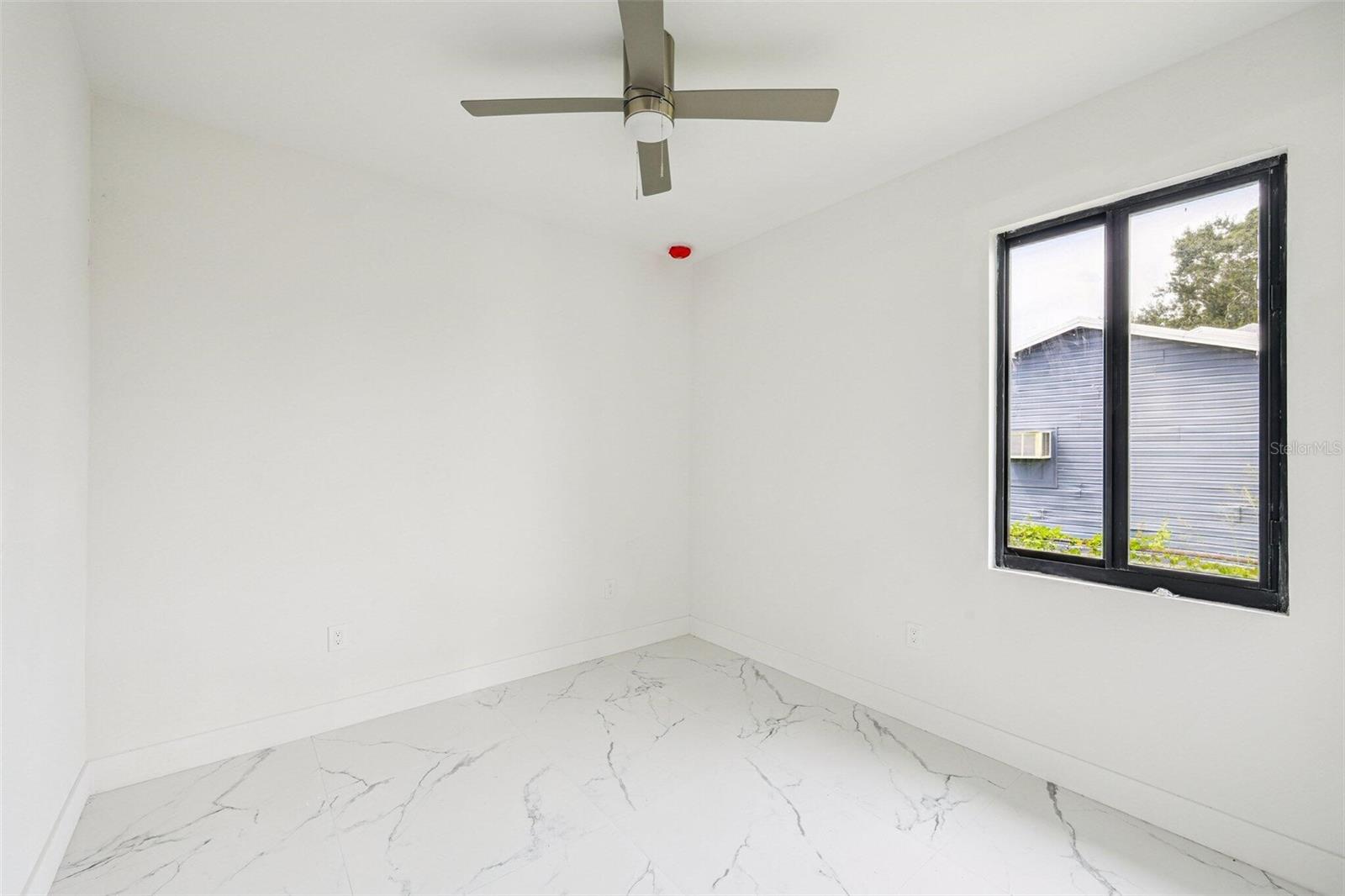Image 20 of 25 For 1614 Abalom Street