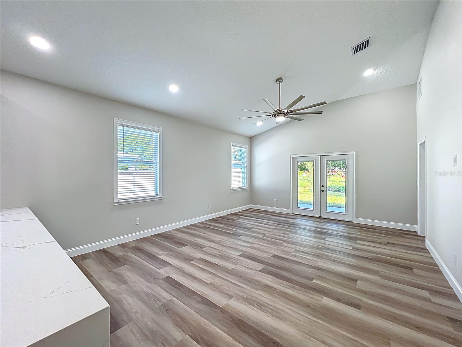 Image 11 of 27 For 5943 Bamboo Drive