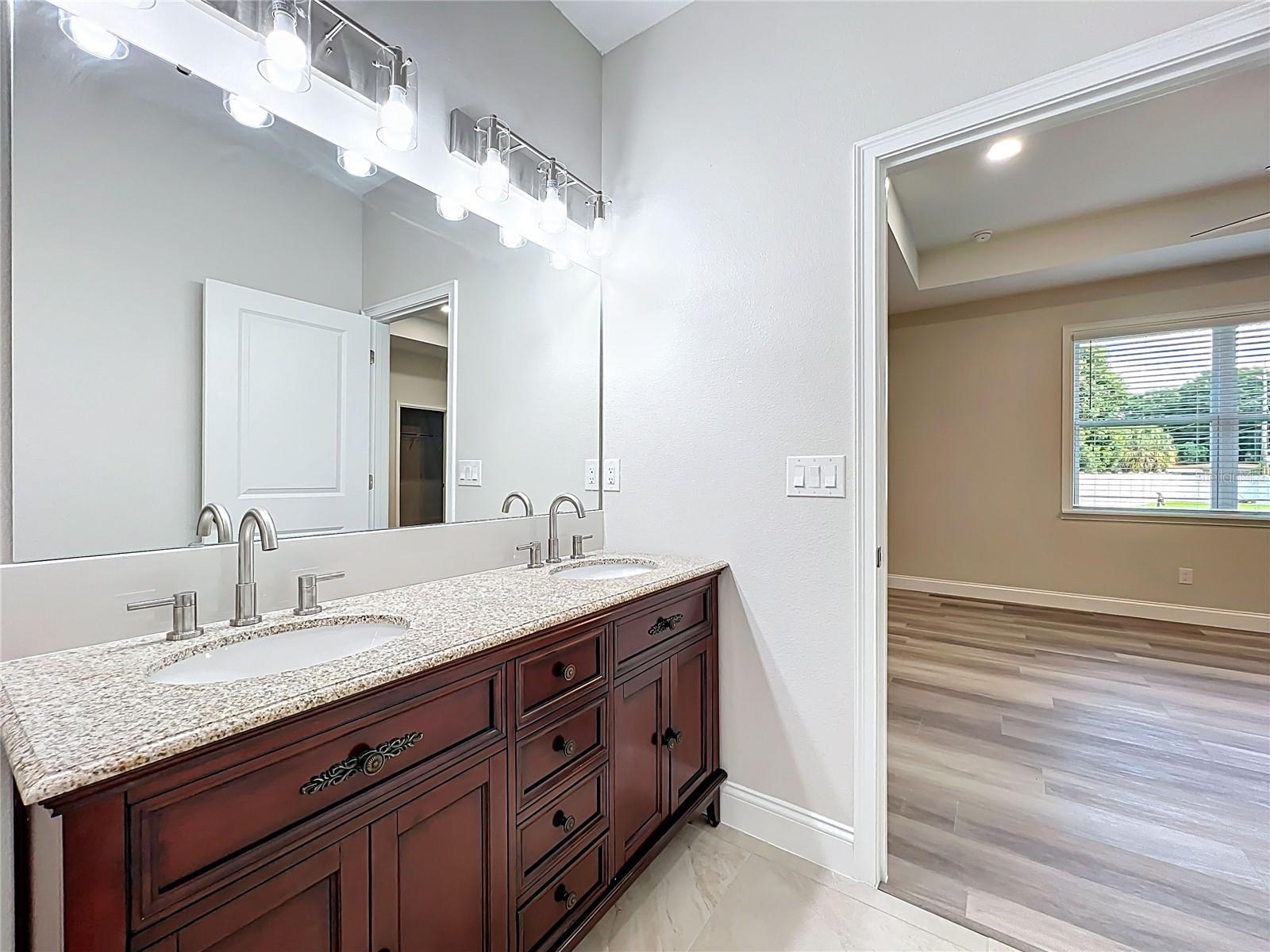 Image 20 of 27 For 5943 Bamboo Drive