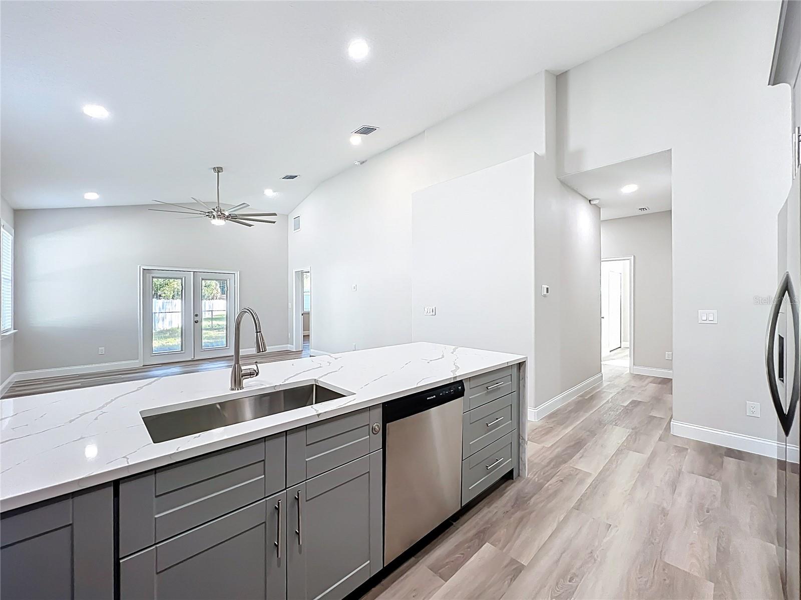 Image 7 of 27 For 5943 Bamboo Drive