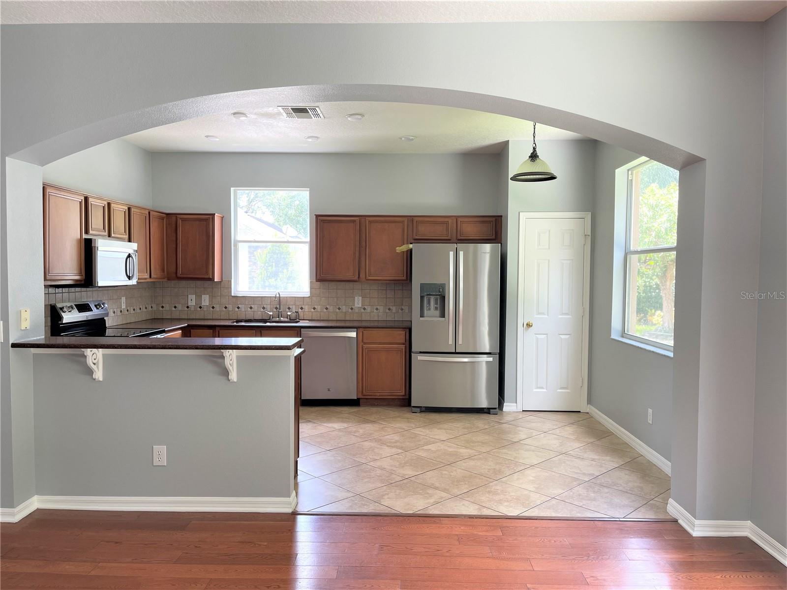 Image 7 of 21 For 4455 Riverton Drive