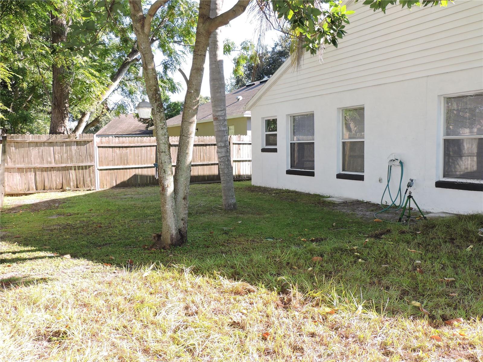 Image 19 of 20 For 464 Breezeway Drive