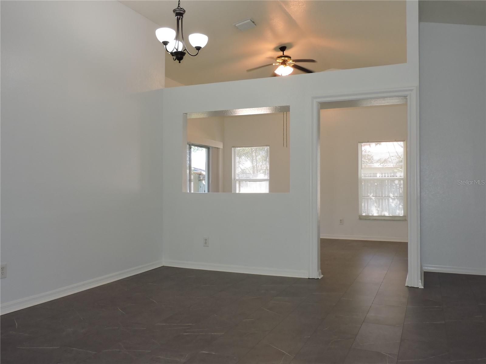 Image 3 of 20 For 464 Breezeway Drive