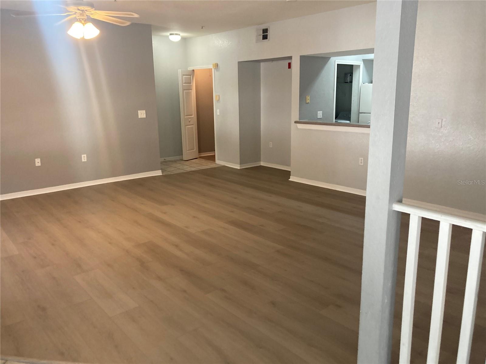 Image 3 of 16 For 5105 City Street 825