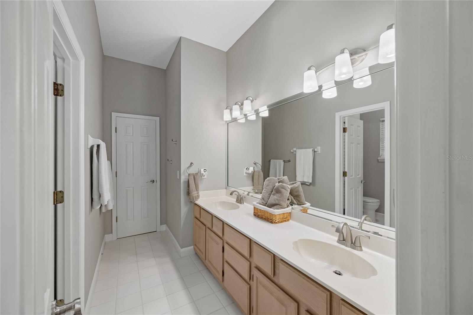 Image 38 of 57 For 5212 Timberview Terrace