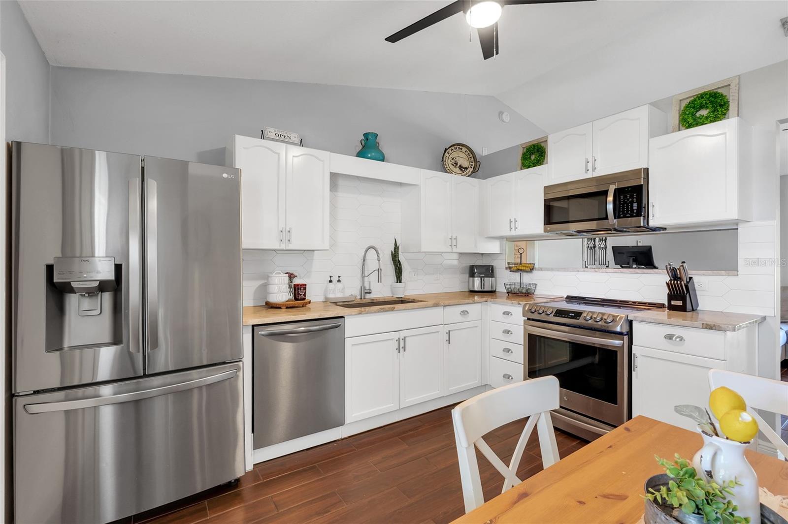 Image 18 of 43 For 5163 Log Wagon Rd