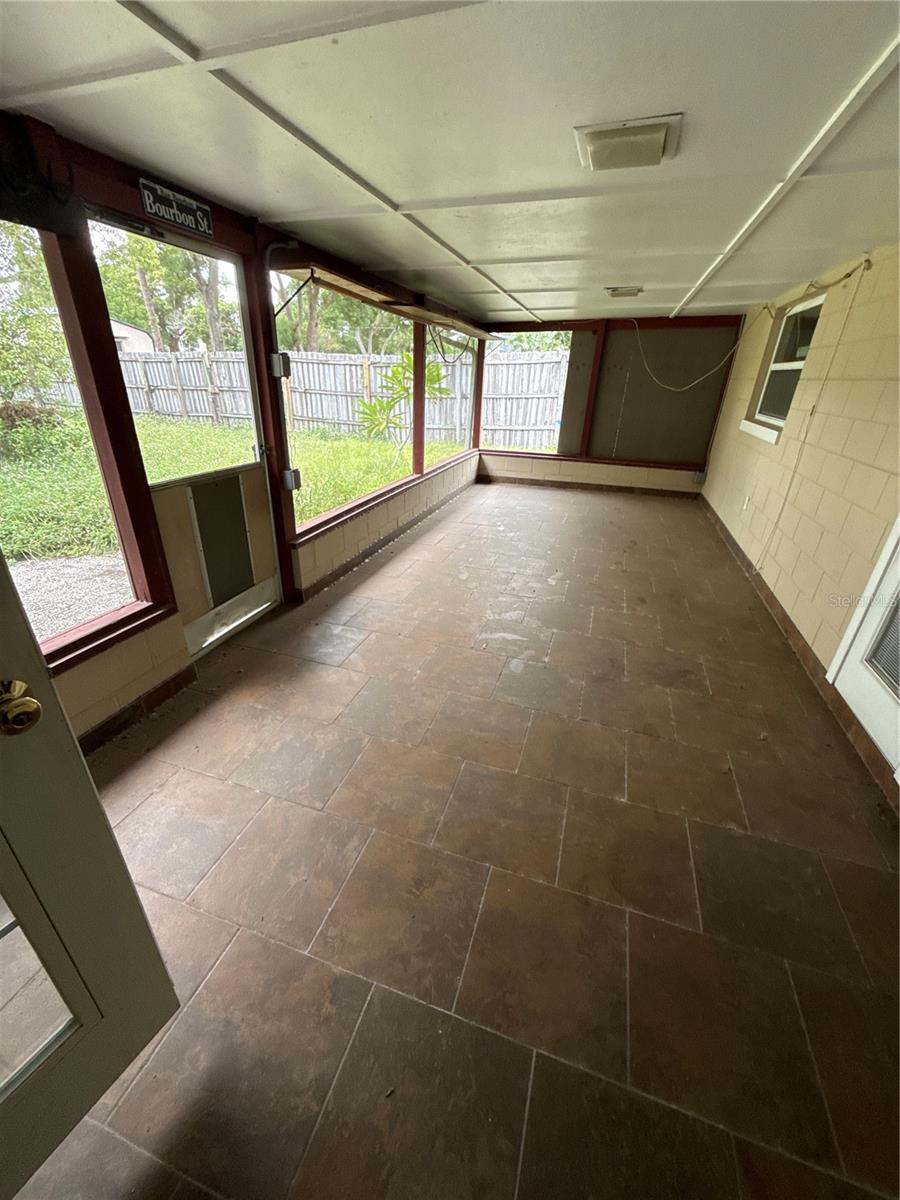 Image 6 of 6 For 1816 Azalea Avenue