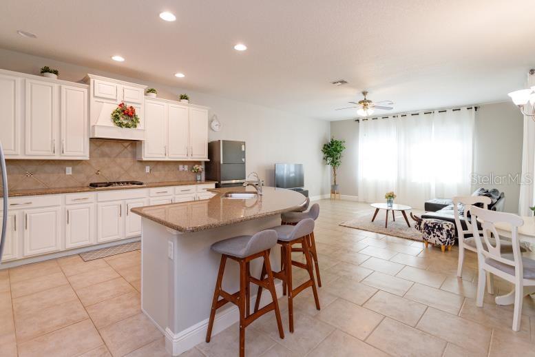 Image 4 of 26 For 14556 Porter Road