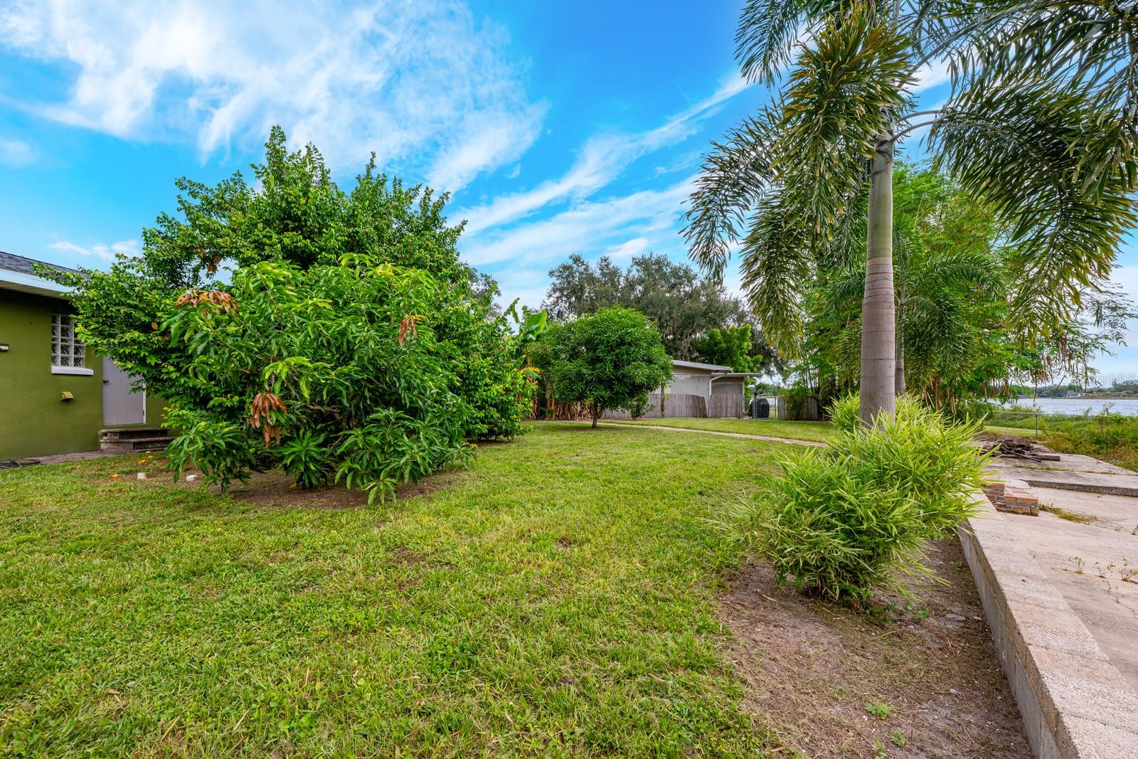 Image 15 of 52 For 1144 Palma Drive