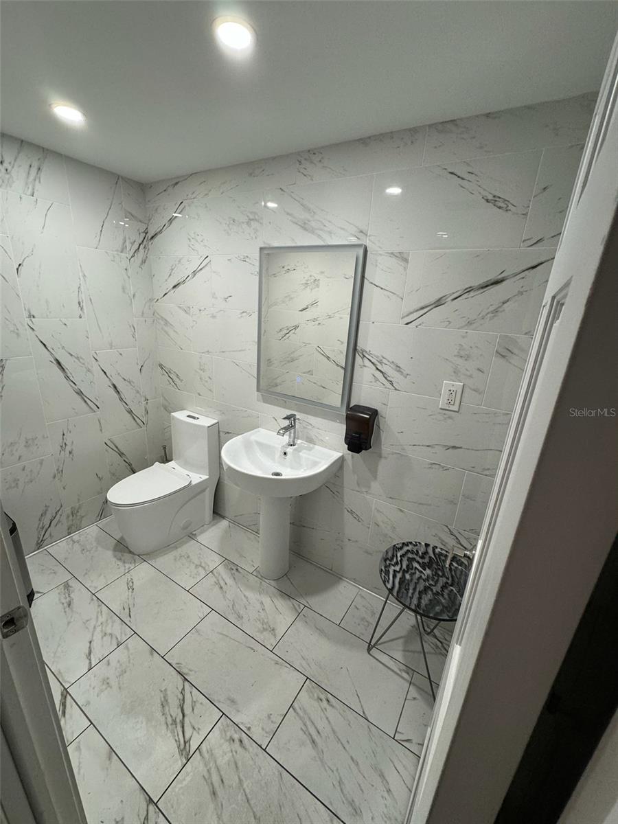 Image 20 of 21 For Address Not Provided