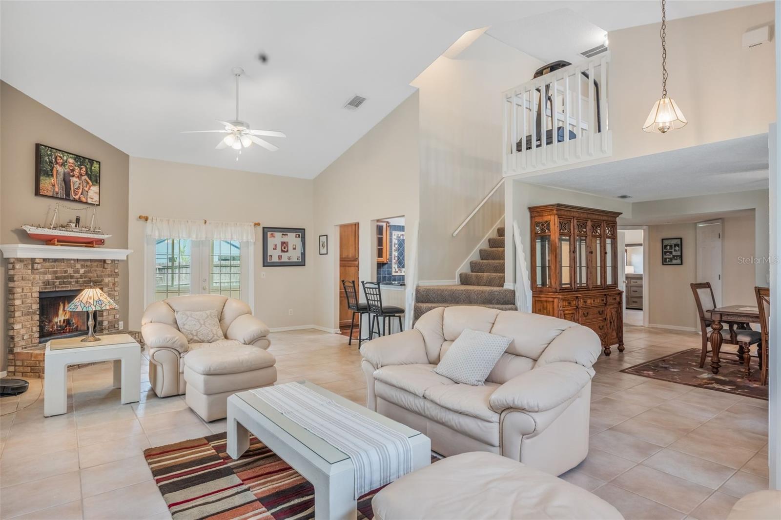 Image 4 of 50 For 1044 Big Oaks Boulevard
