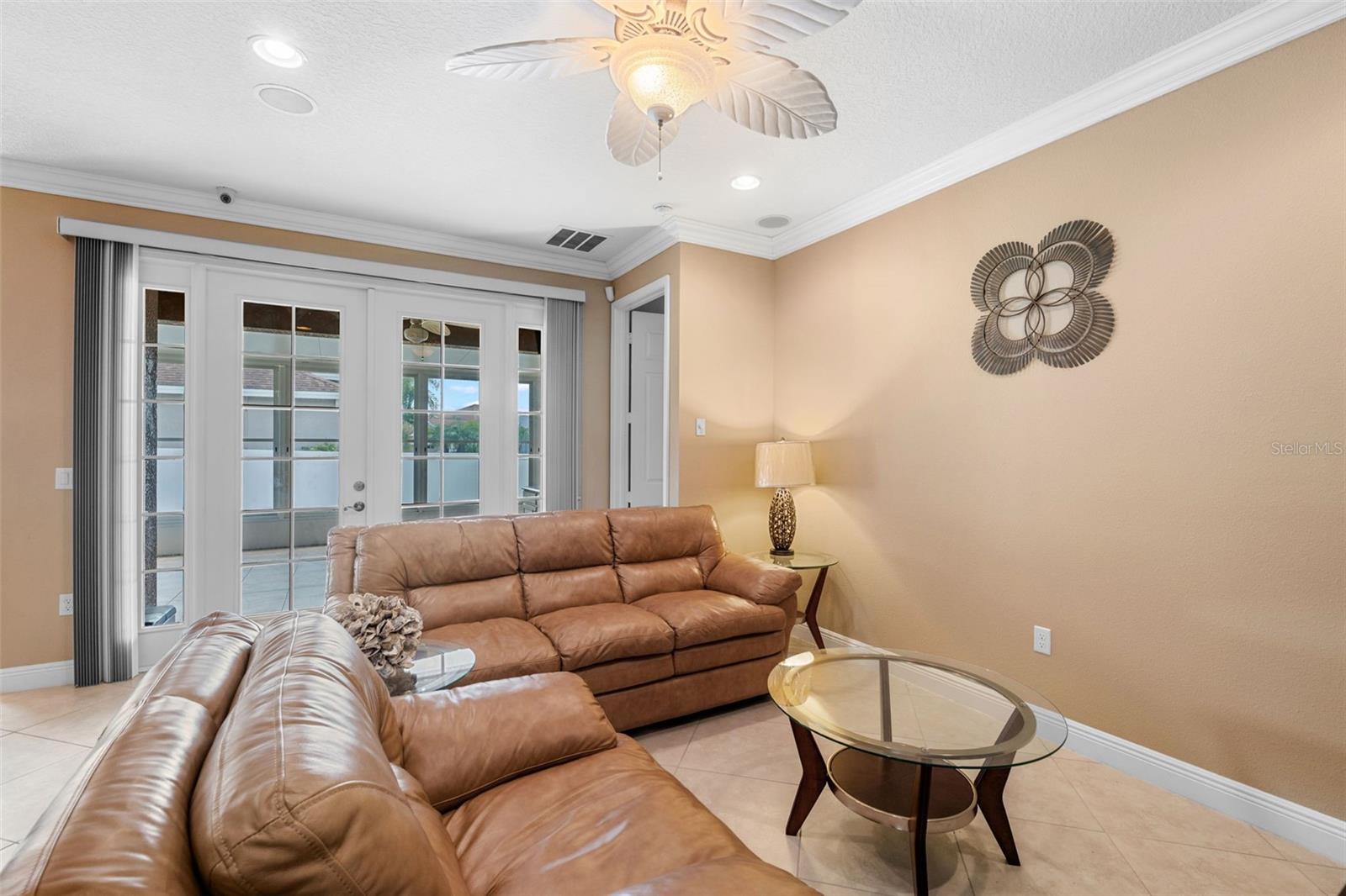 Image 10 of 34 For 4414 Azure Isle Way