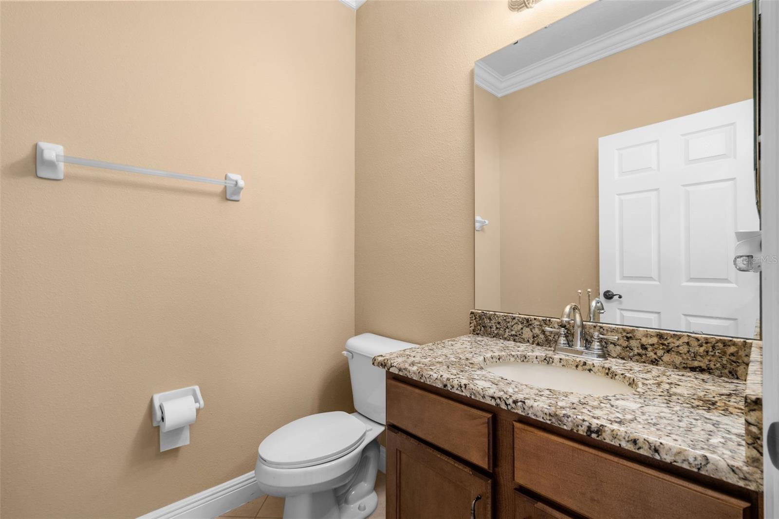 Image 18 of 34 For 4414 Azure Isle Way