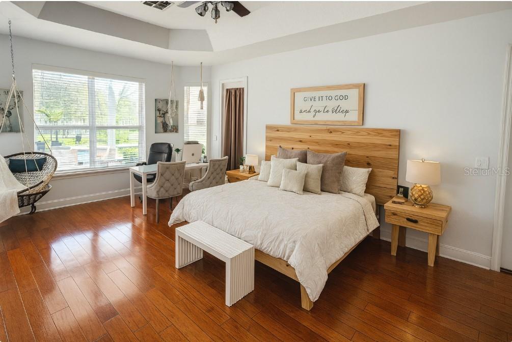 Image 10 of 14 For 20524 Reynolds Parkway