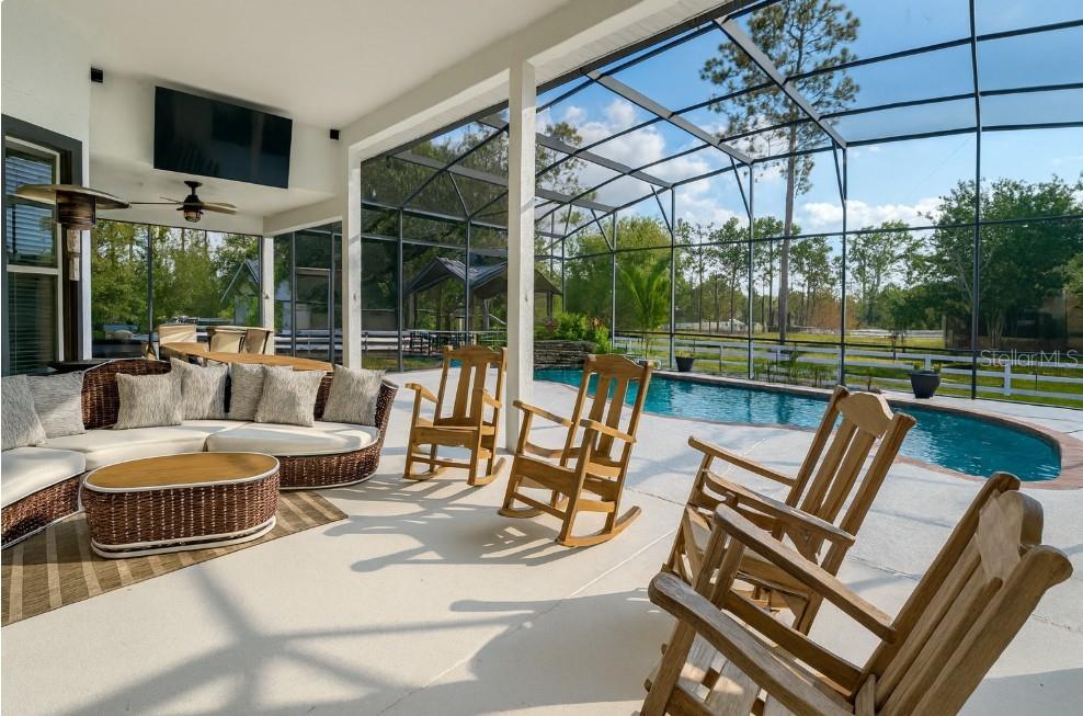 Image 4 of 14 For 20524 Reynolds Parkway