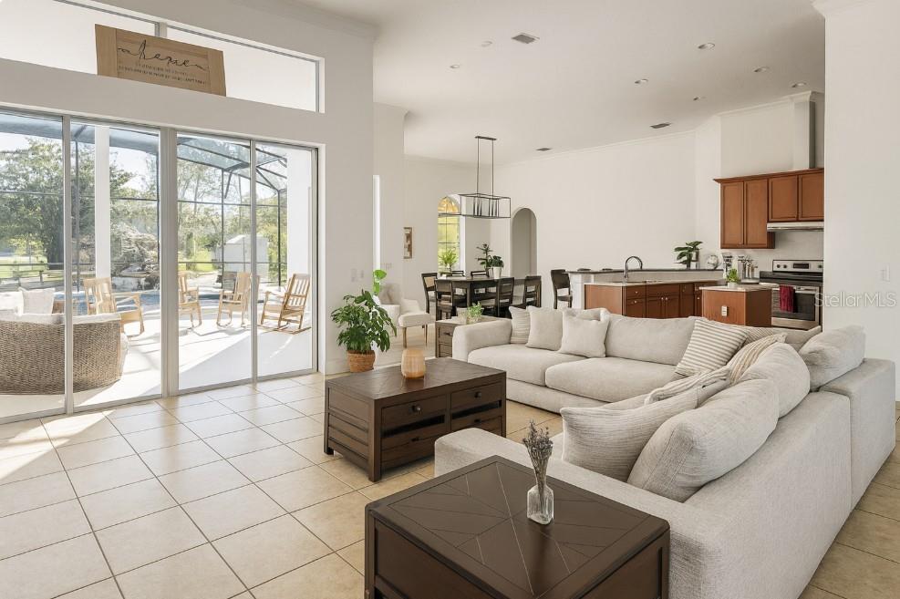 Image 8 of 14 For 20524 Reynolds Parkway