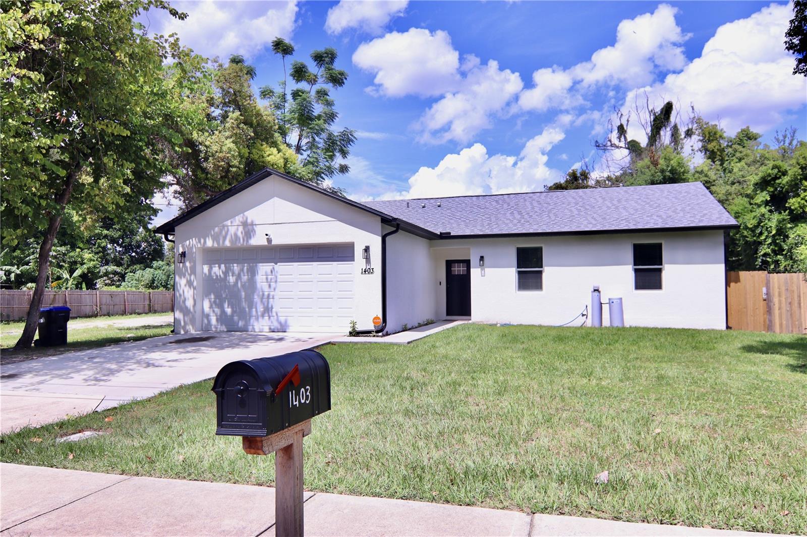 Image 2 of 19 For 1403 Kaley Avenue
