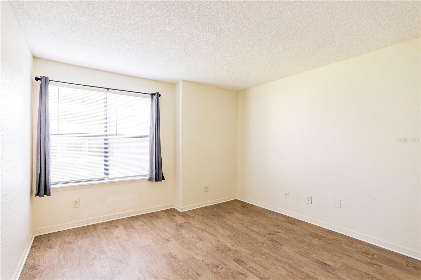 Image 11 of 22 For 2941 Antique Oaks Circle 79