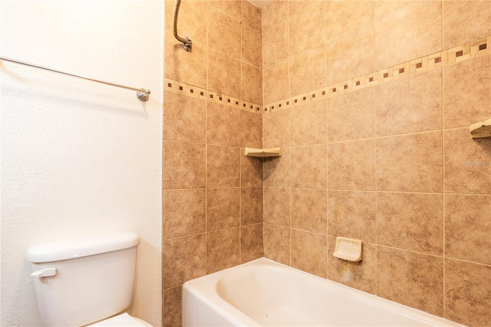 Image 13 of 22 For 2941 Antique Oaks Circle 79