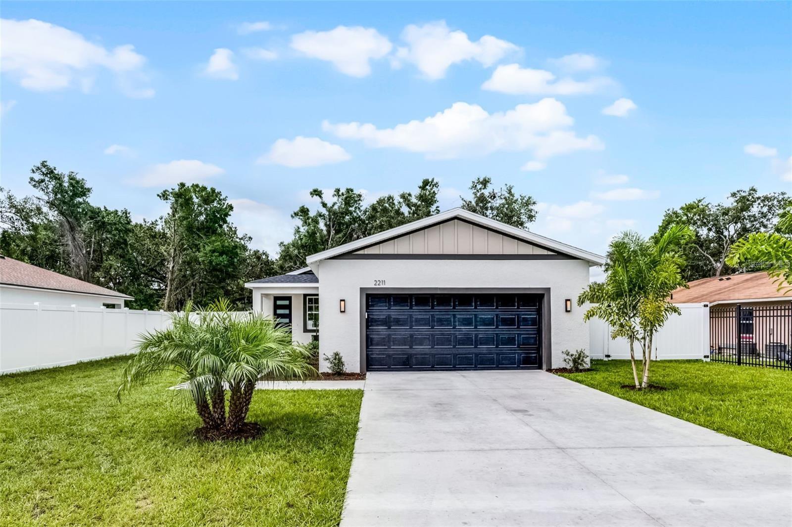 Details for 2211 Simmons Avenue, LEESBURG, FL 34748