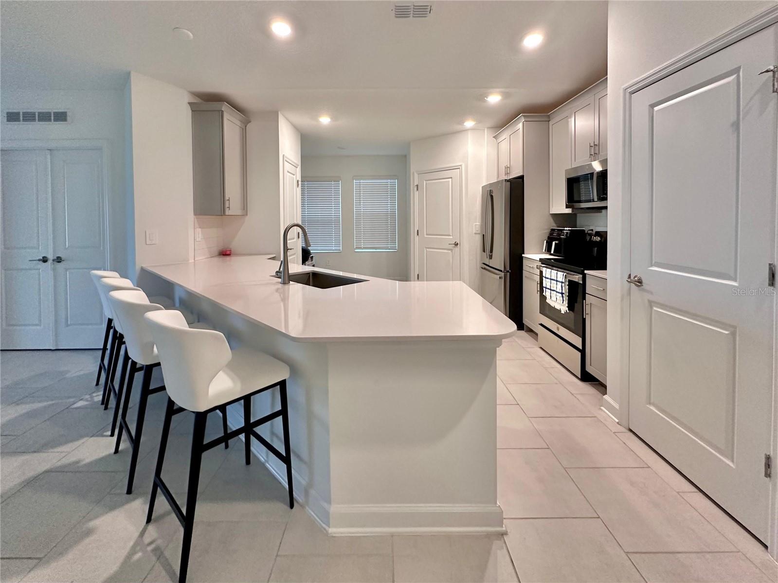 Image 3 of 15 For 5692 Stephens Road A