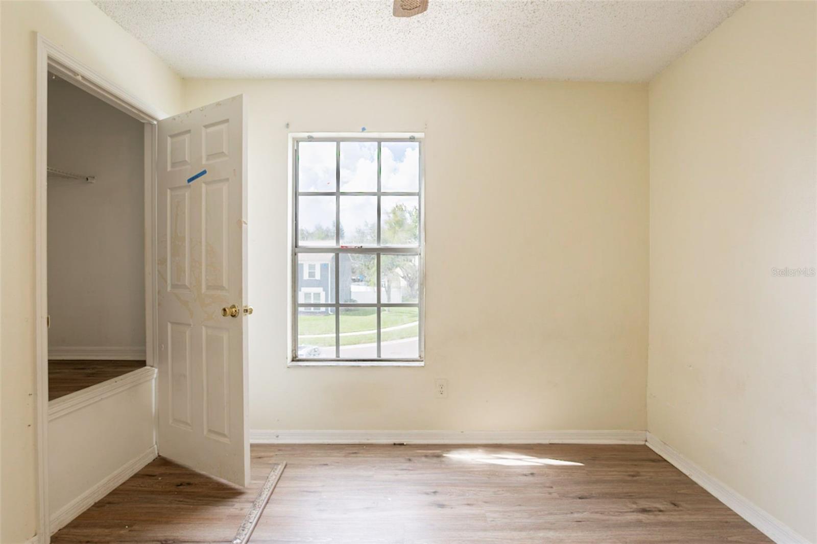 Image 19 of 36 For 9718 Fox Hollow Road