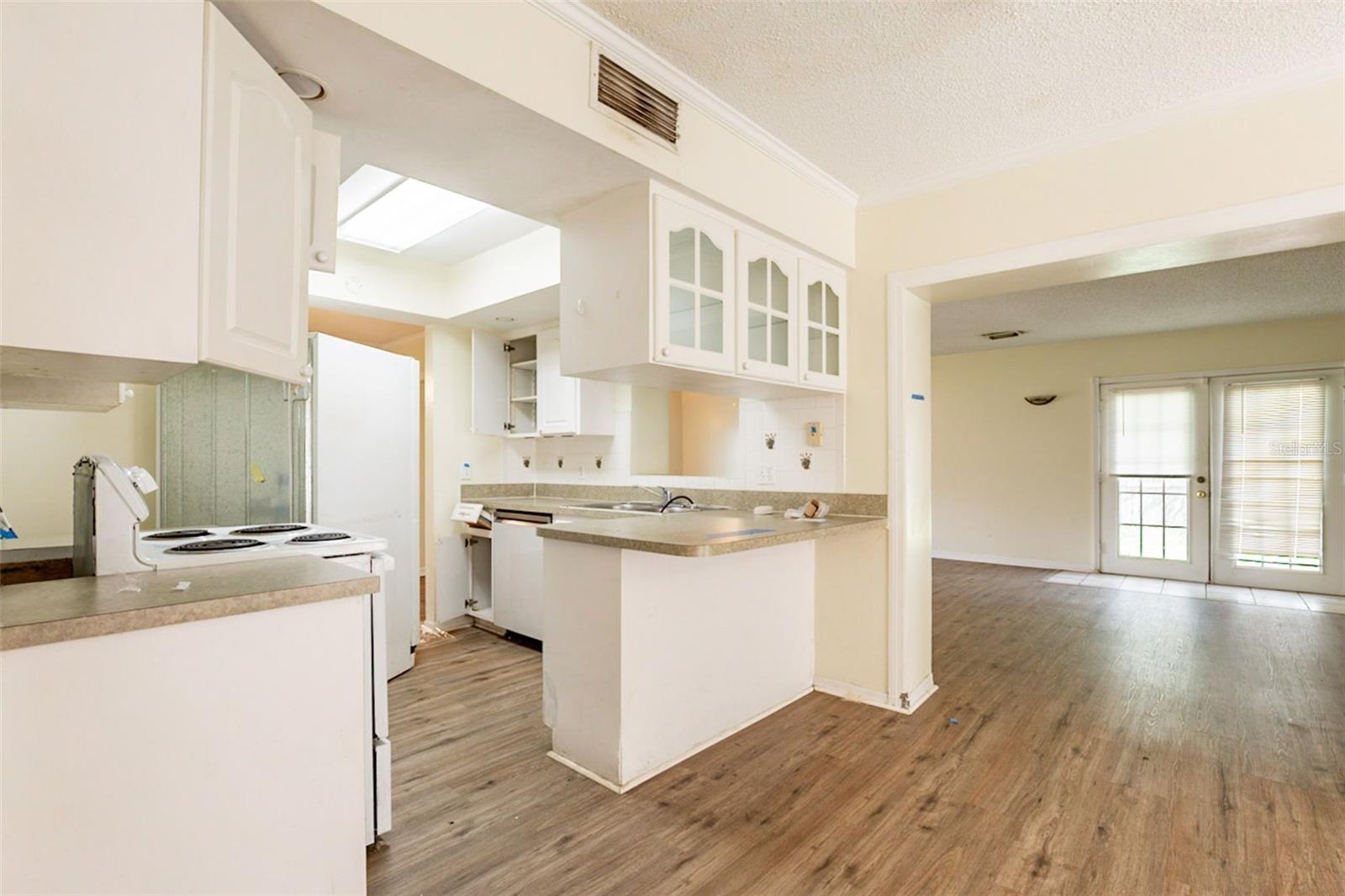 Image 4 of 36 For 9718 Fox Hollow Road