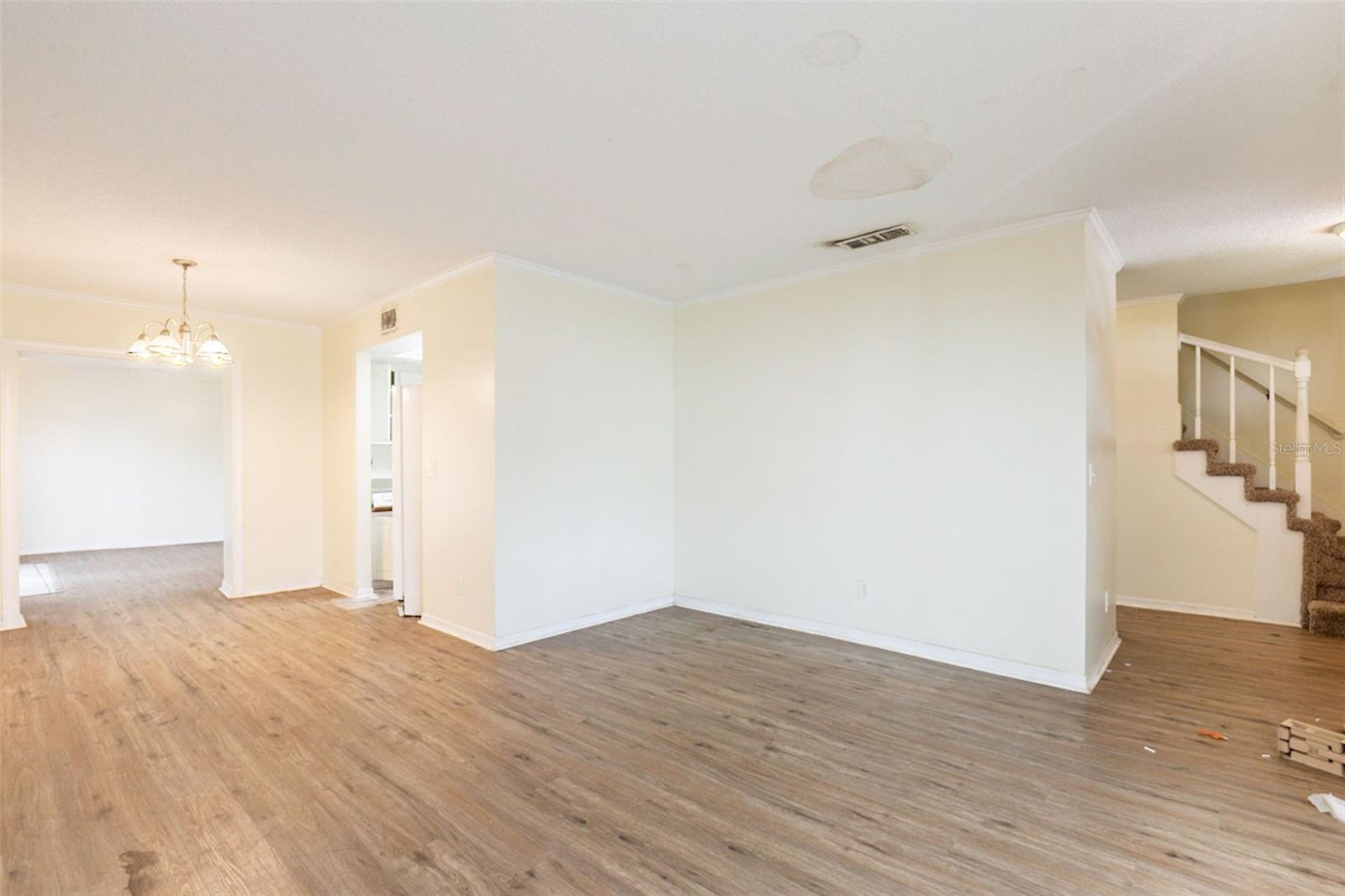 Image 7 of 36 For 9718 Fox Hollow Road