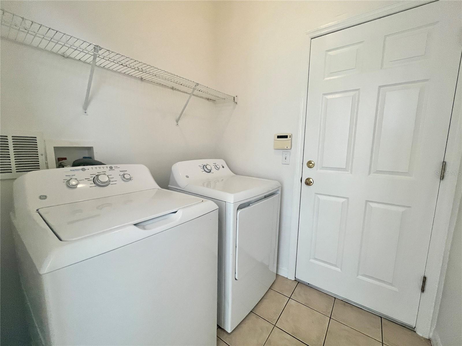 Image 21 of 25 For 10030 Moorshire Circle
