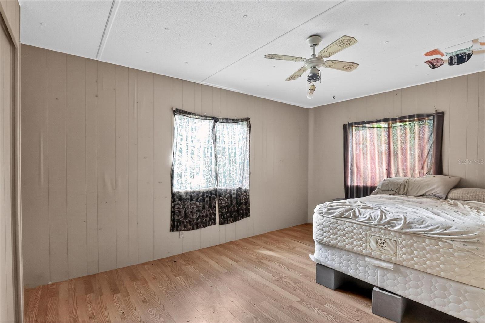 Image 19 of 29 For 18603 50th Street