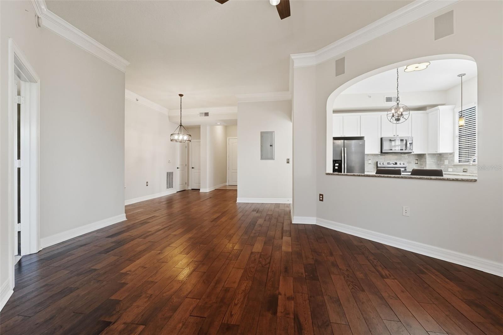 Image 17 of 74 For 501 Mirasol Circle 424