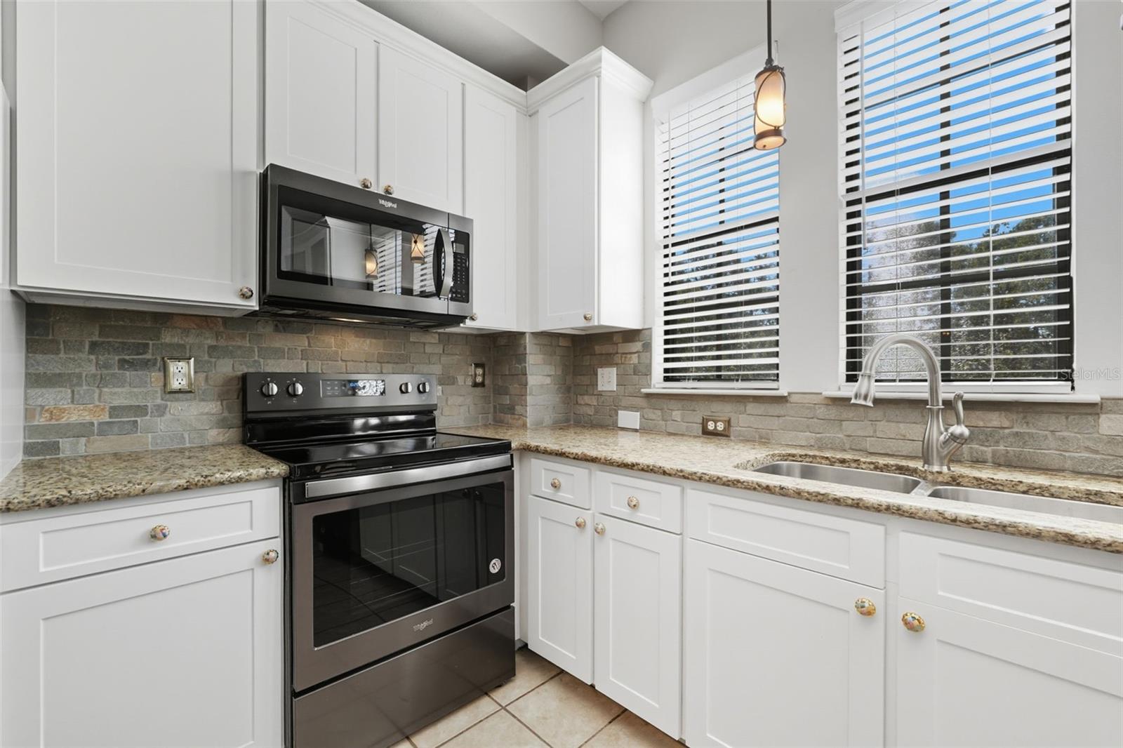 Image 20 of 74 For 501 Mirasol Circle 424