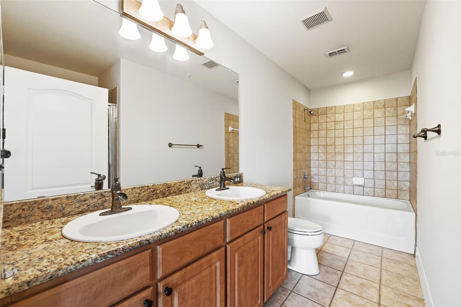 Image 32 of 74 For 501 Mirasol Circle 424