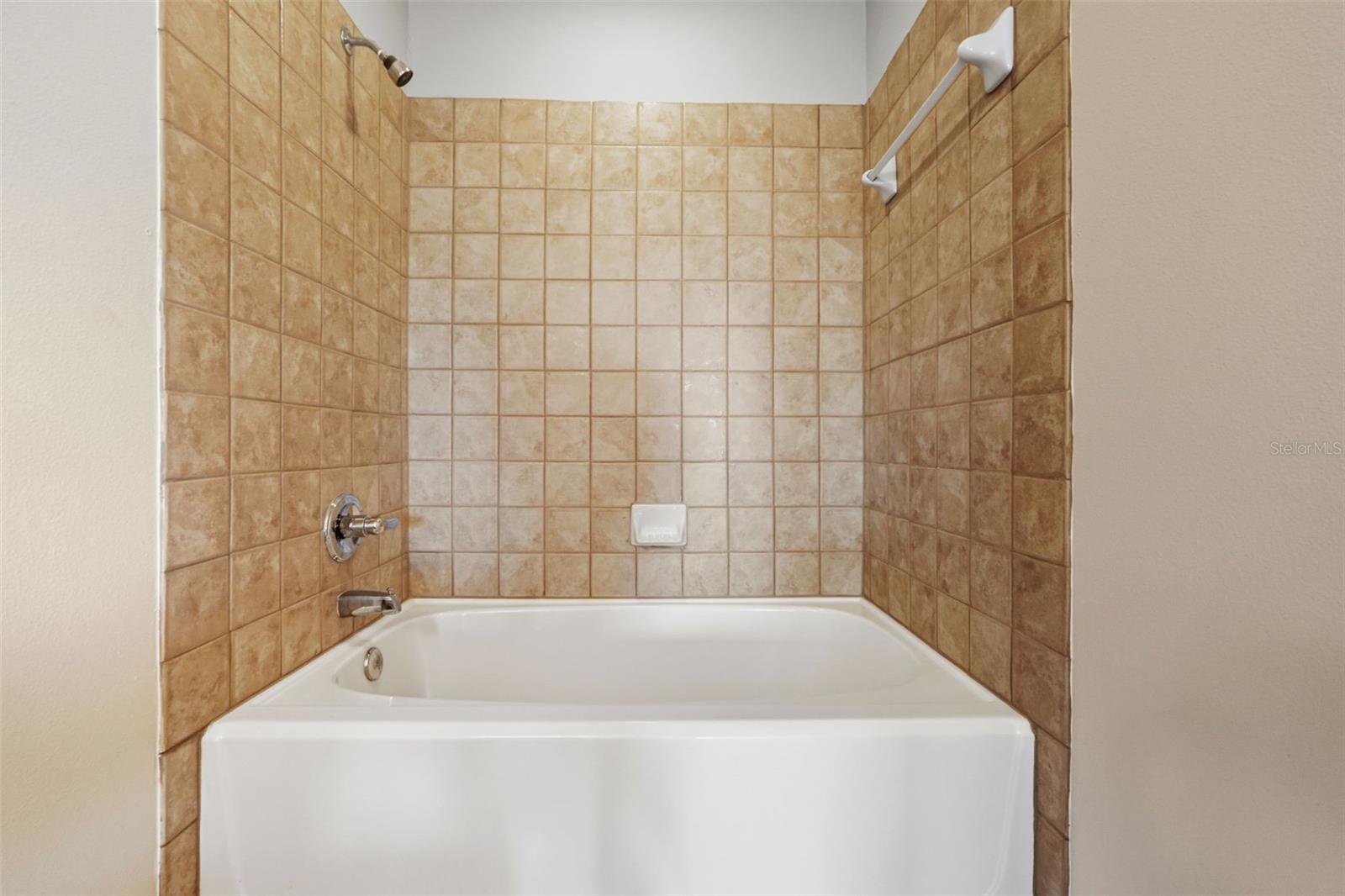 Image 33 of 74 For 501 Mirasol Circle 424