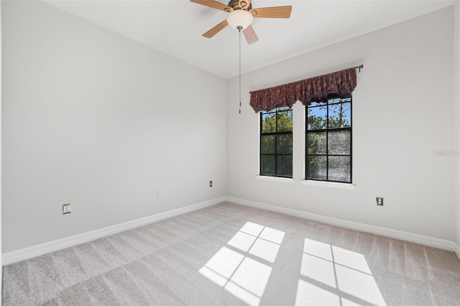 Image 35 of 74 For 501 Mirasol Circle 424