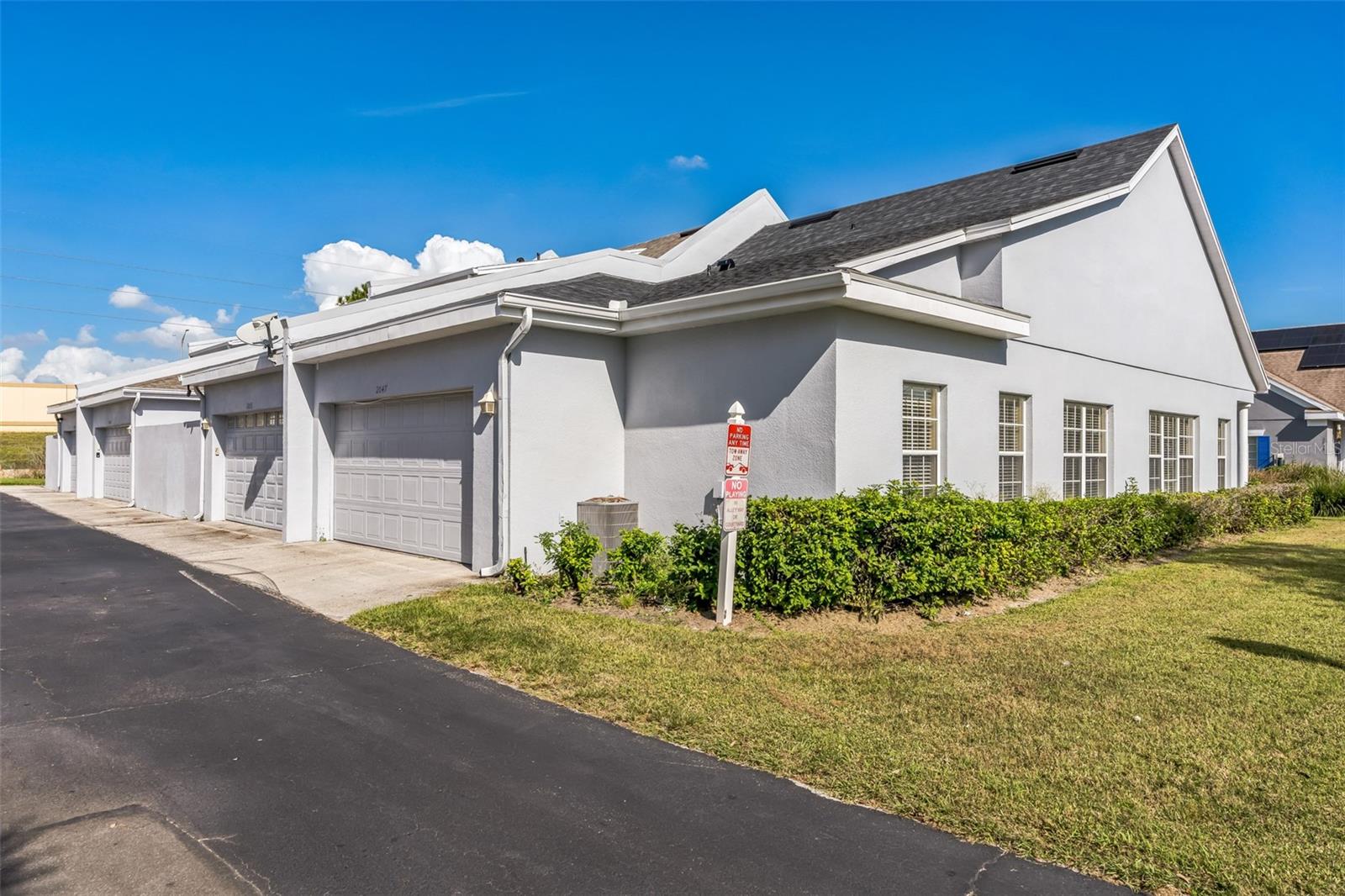 Image 20 of 34 For 2047 Island Brook Lane