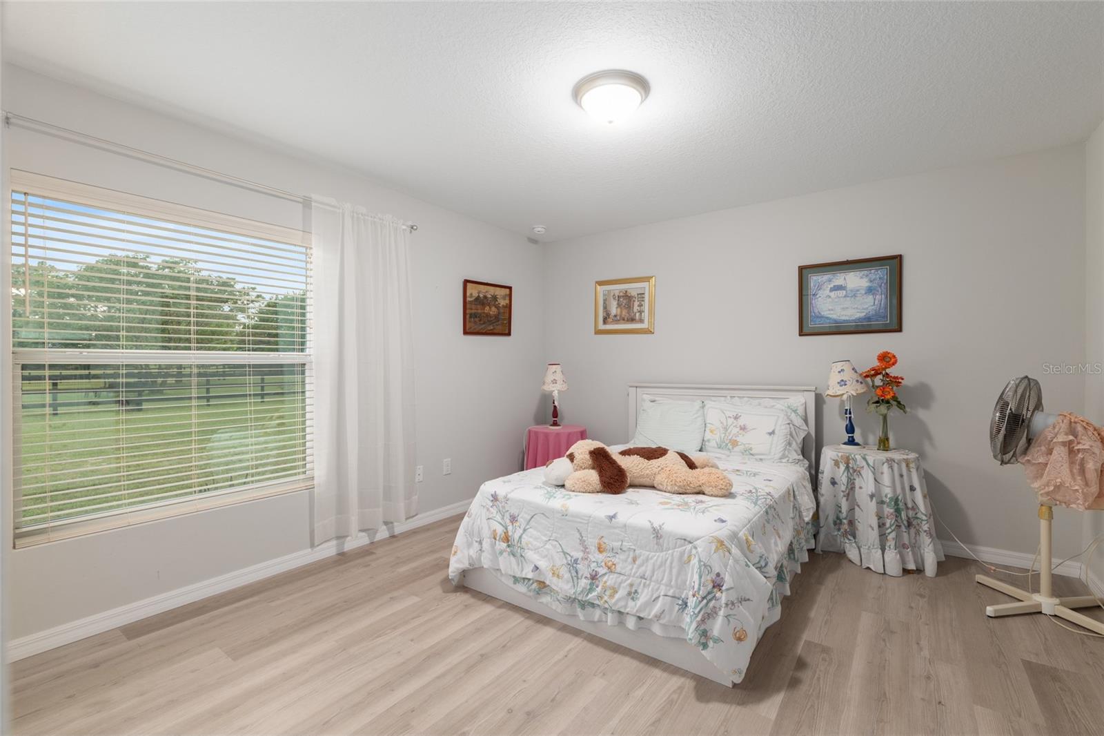 Image 61 of 100 For 5450 61st Avenue Road