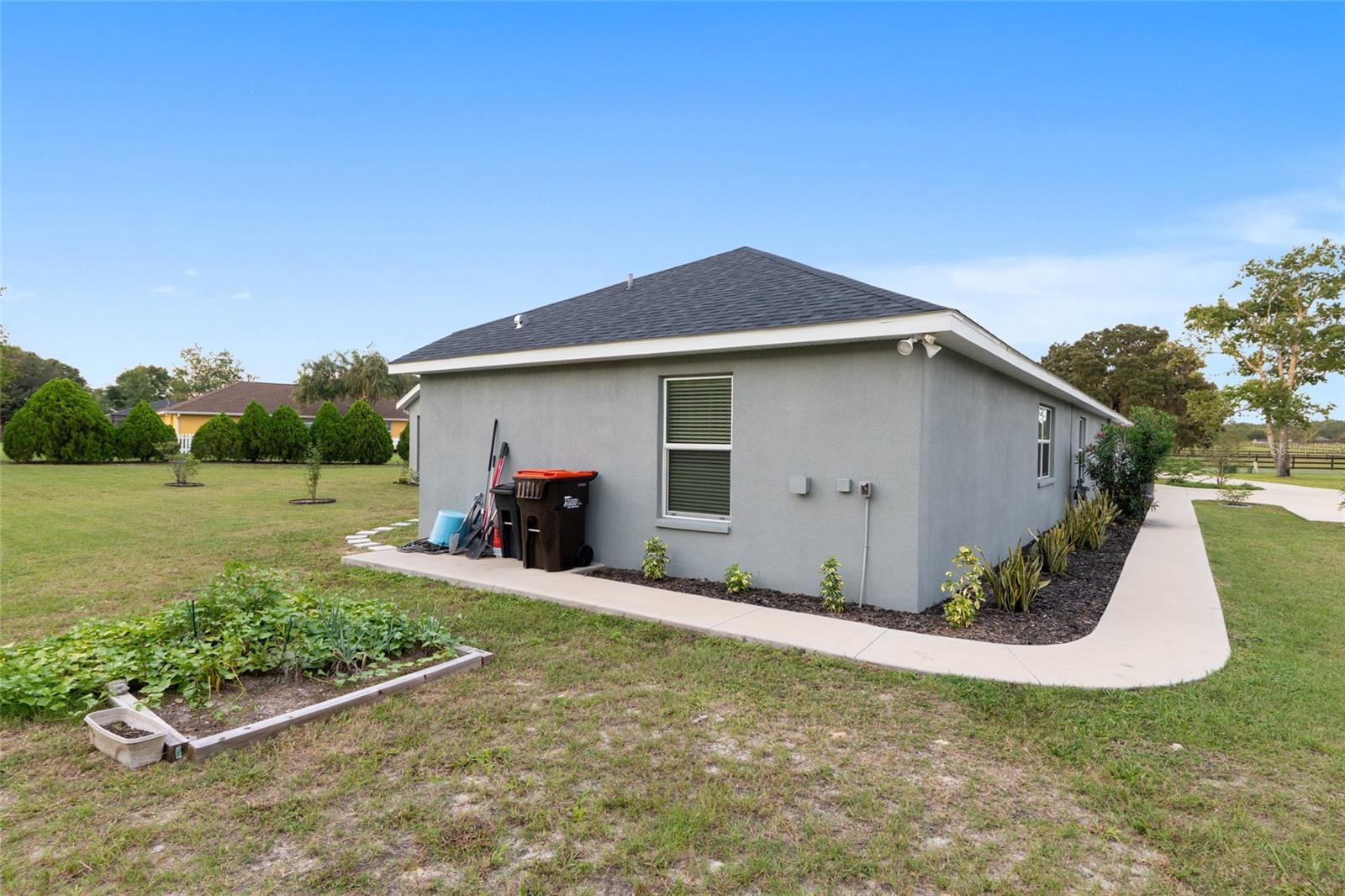 Image 83 of 100 For 5450 61st Avenue Road