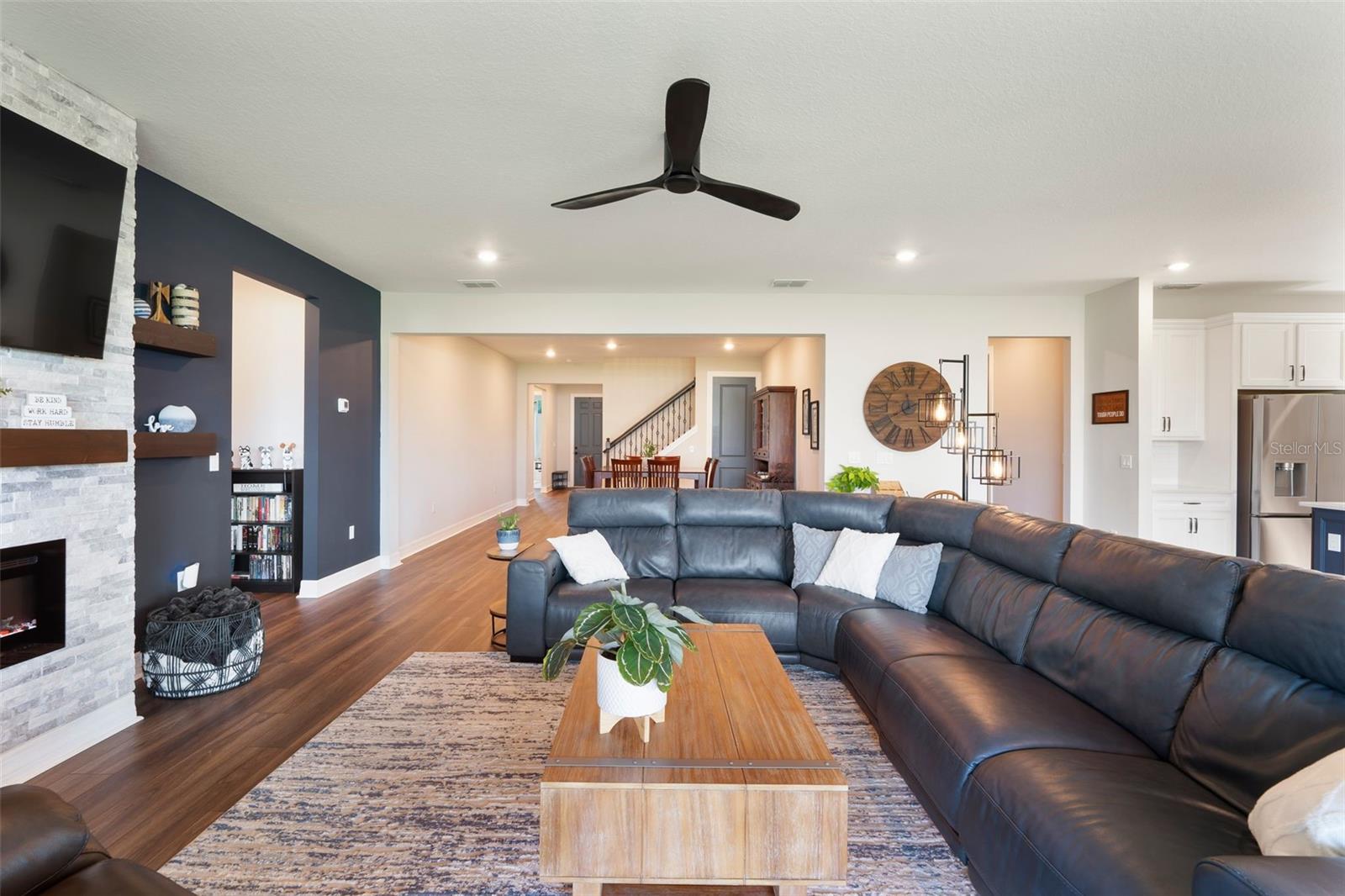 Image 34 of 73 For 4210 Sunset Preserve Boulevard