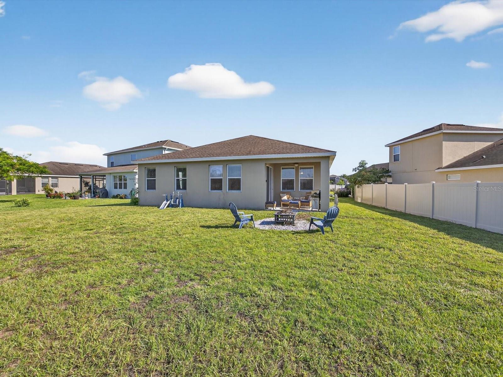 Image 27 of 37 For 120 Whirlaway Drive