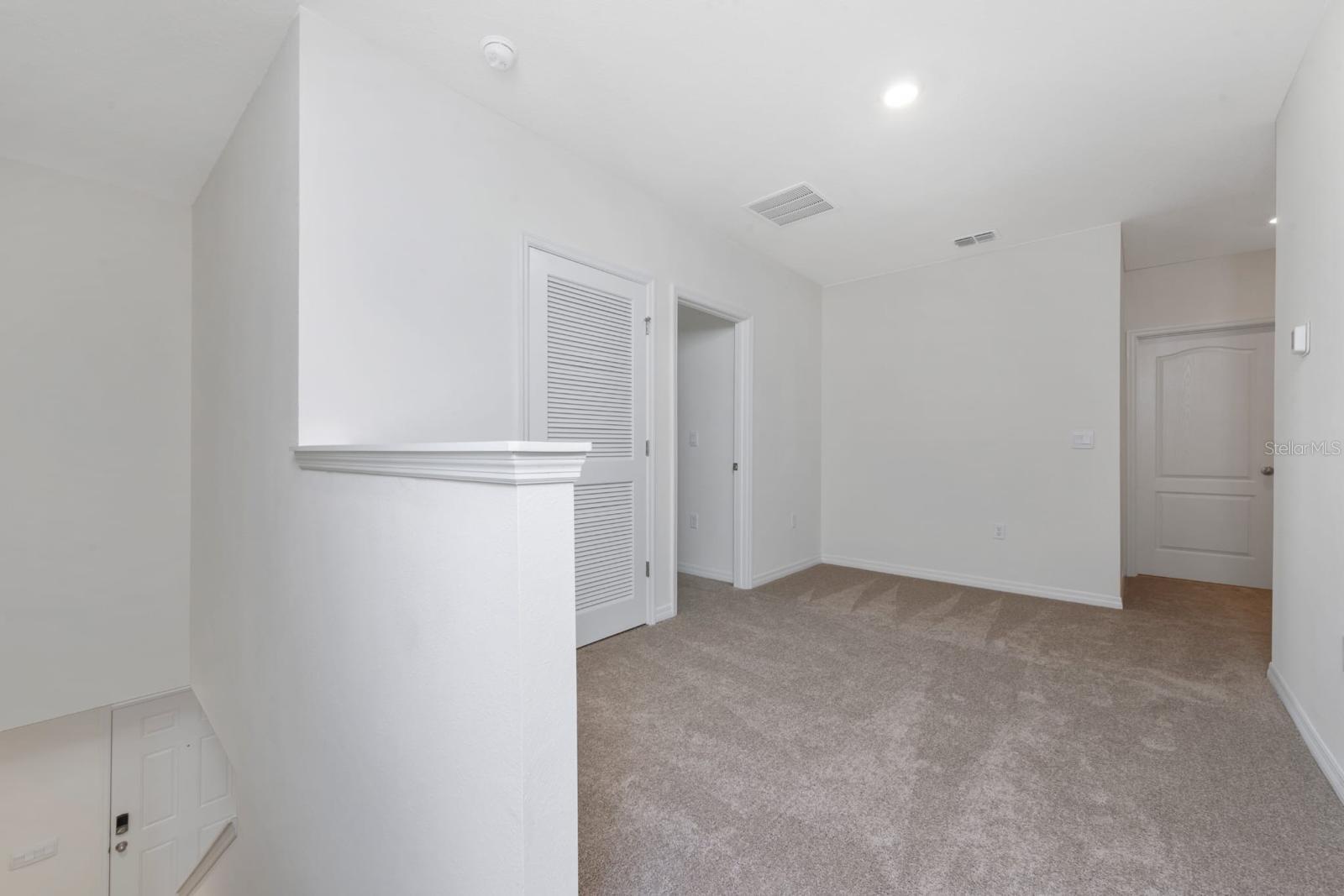 Image 10 of 37 For 1296 Cascades Avenue