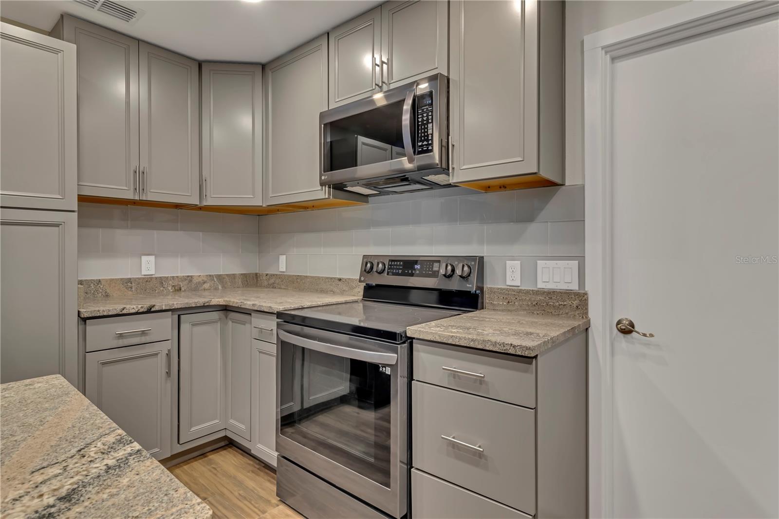 Image 16 of 21 For 7023 Talbot Drive