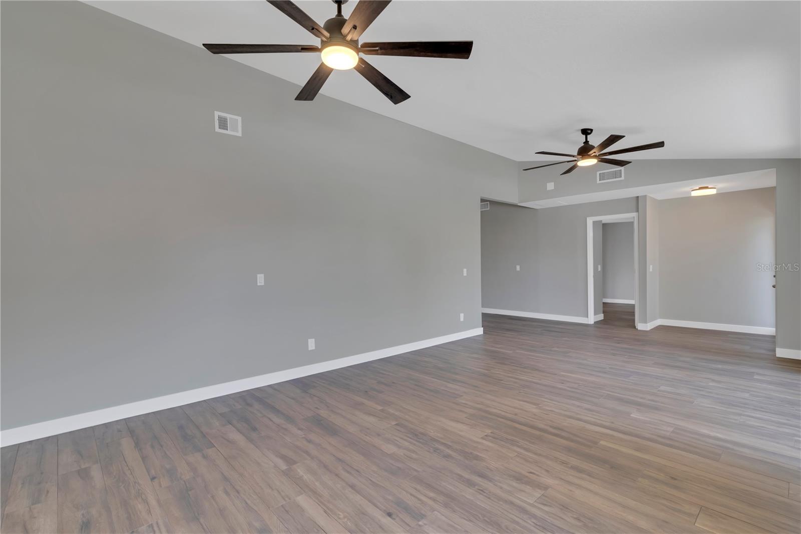 Image 19 of 21 For 7023 Talbot Drive